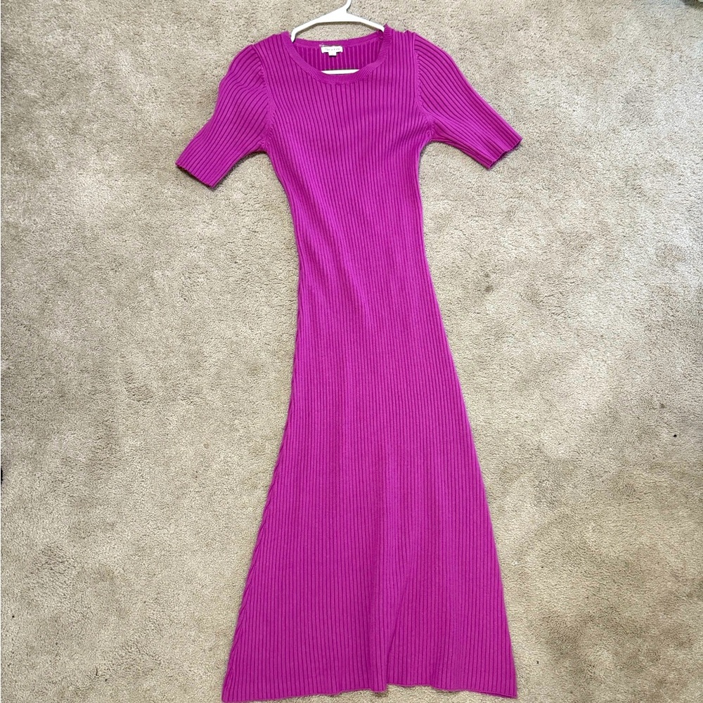 Size LARGE ribbed purple dress , very high quality and stretchy 🟣 maternity